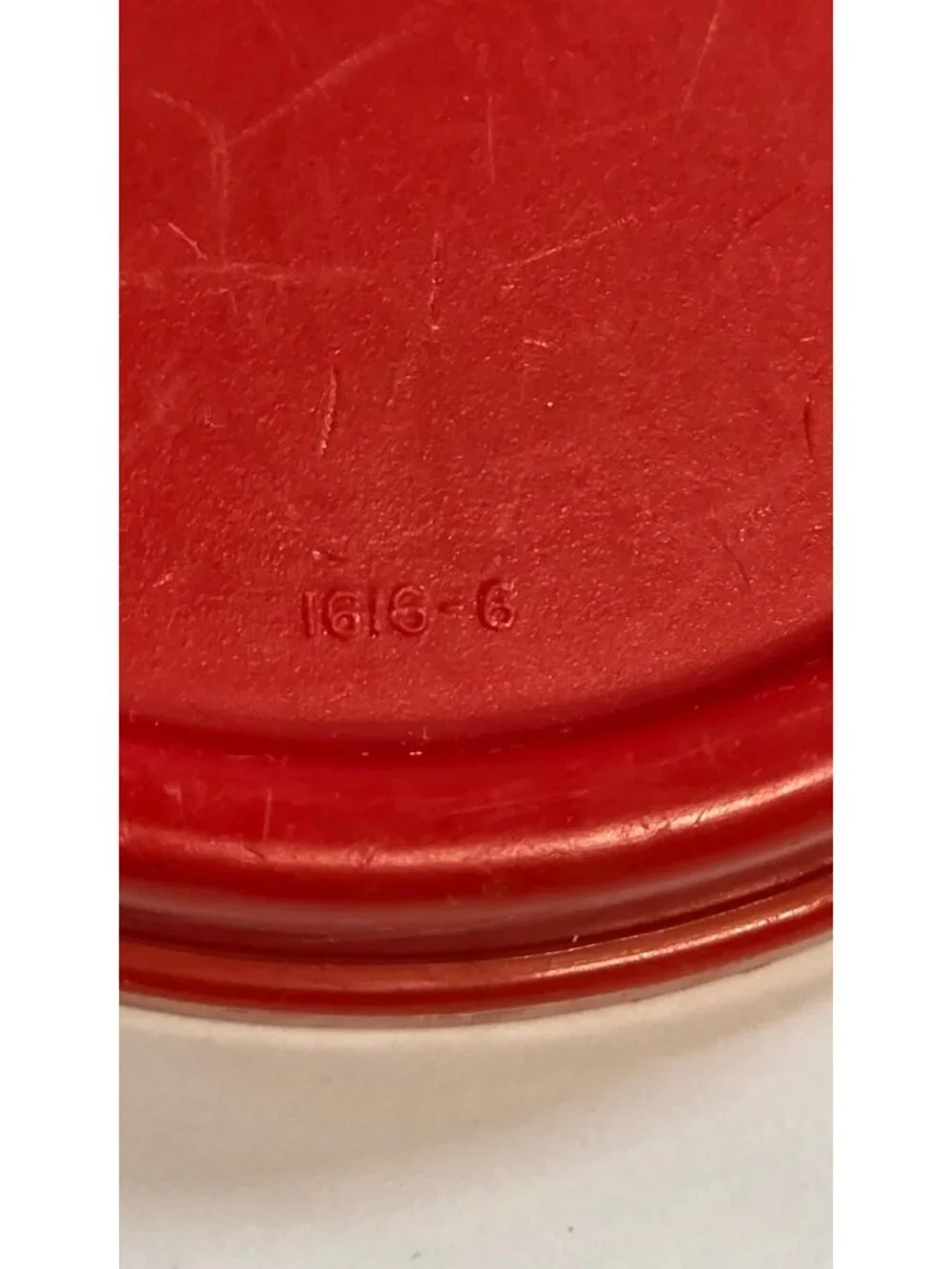 TUPPERWARE MODULAR MATES #2 4 3/4 CUP CAPACITY REDDISH COLOR 1616 SEAL CONTAINER